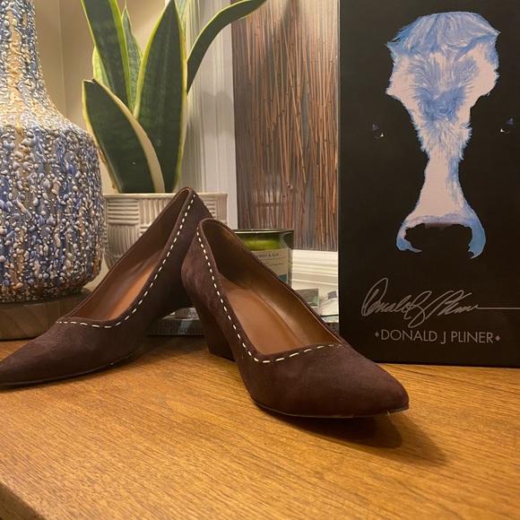 Donald J Pliner brown suede wedges - Picture 2 of 4